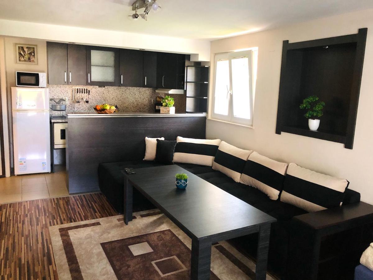 Pavlovi Apartments Самоков Екстериор снимка